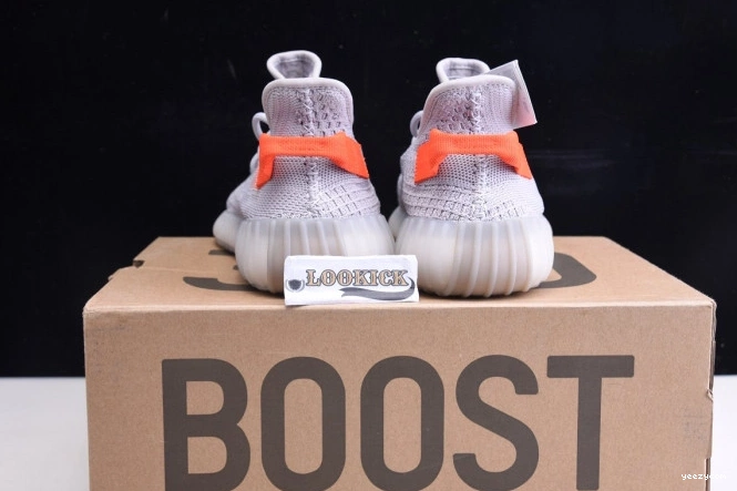 350 Yeezy Tail Light Boost V2 Adidas FX9017 0806